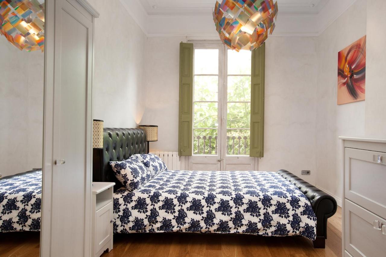 Luxury Barcelona Central City Cosy 3 Bedroom Apartment With Private Terrace ภายนอก รูปภาพ