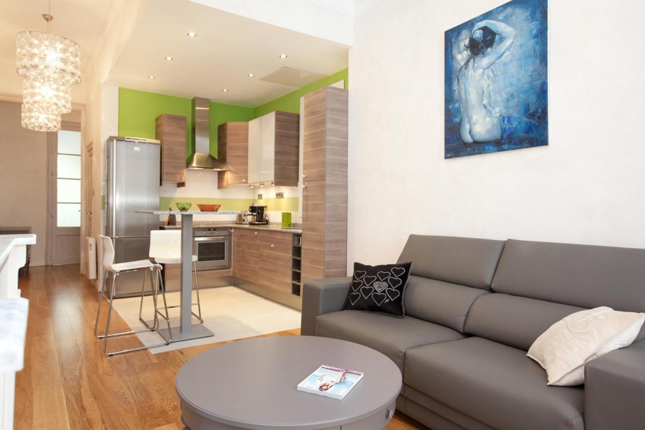 Luxury Barcelona Central City Cosy 3 Bedroom Apartment With Private Terrace ภายนอก รูปภาพ